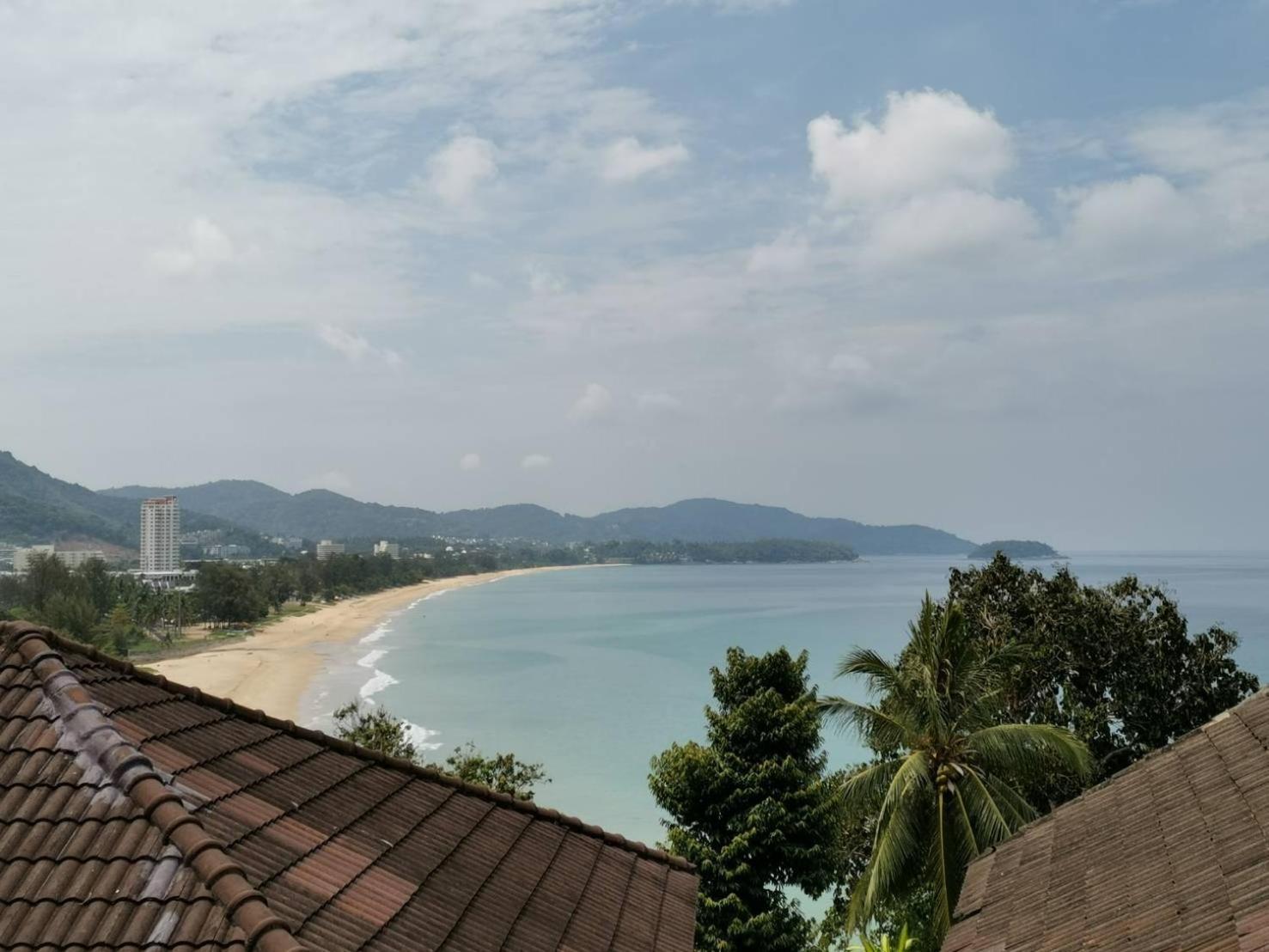 On The Hill Karon Resort Esterno foto