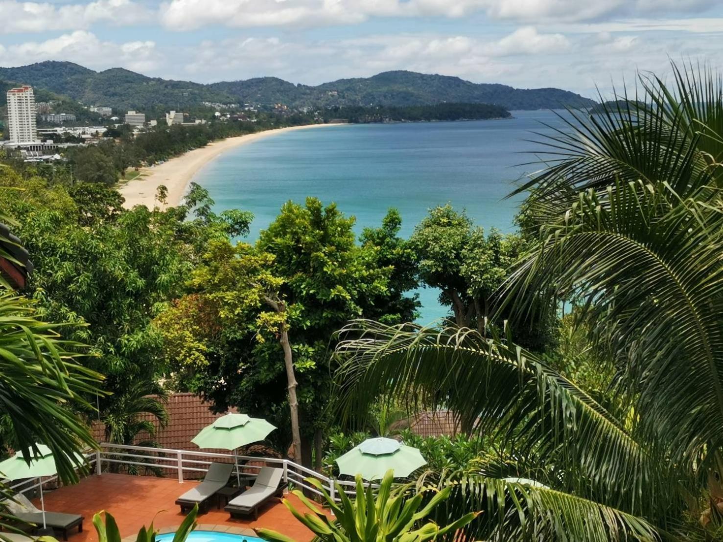On The Hill Karon Resort Esterno foto